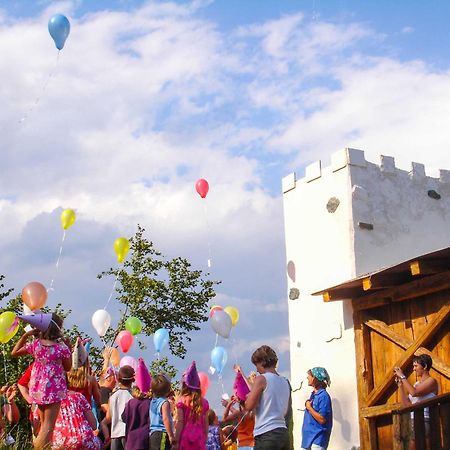 Smileys Kinderhotel Trebesing Екстериор снимка