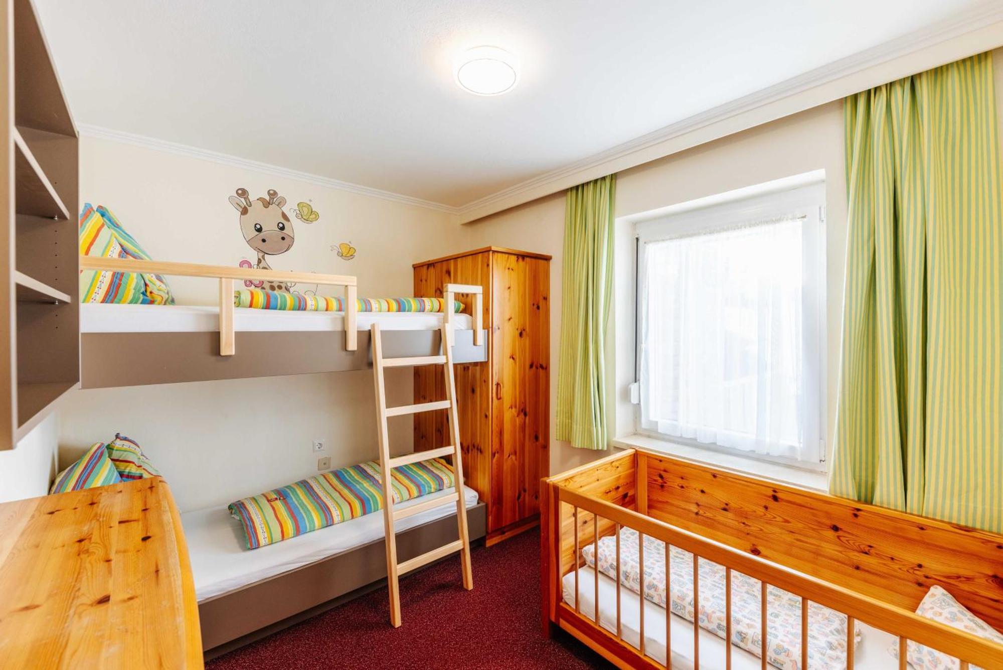 Smileys Kinderhotel Trebesing Екстериор снимка