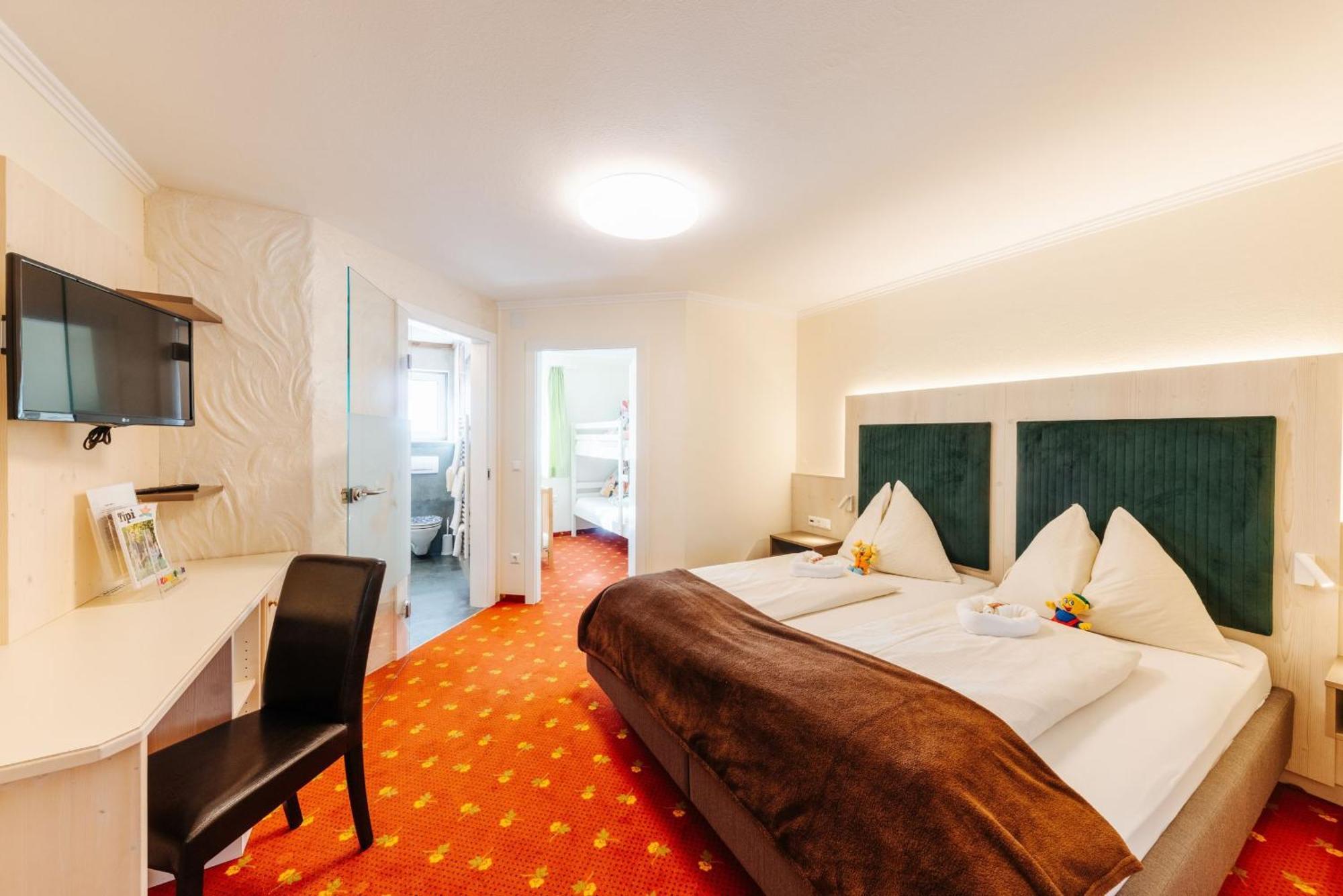 Smileys Kinderhotel Trebesing Екстериор снимка