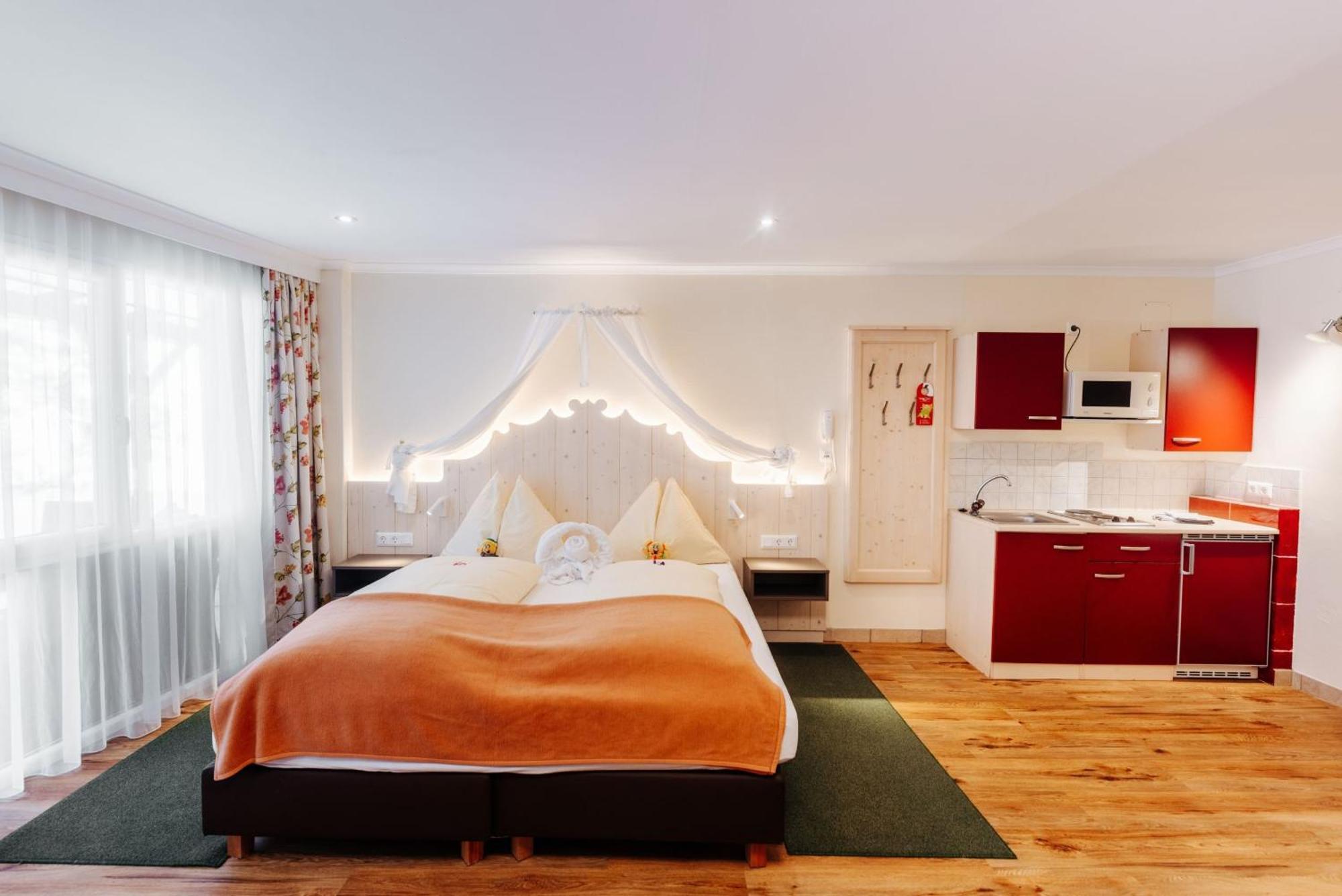 Smileys Kinderhotel Trebesing Екстериор снимка