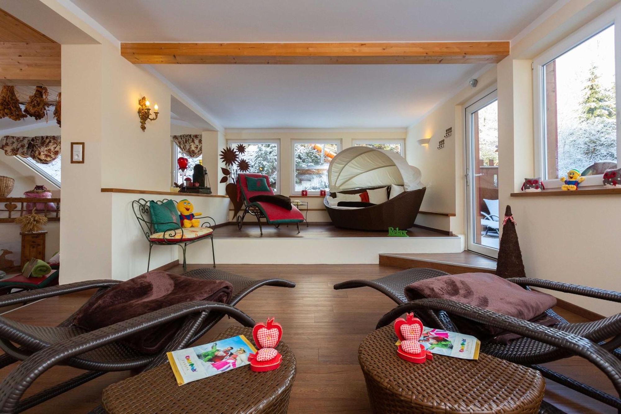 Smileys Kinderhotel Trebesing Екстериор снимка